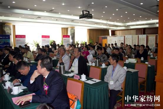 �Ї���(j��ng)����̼�D���c�ɳ��m�l(f��)չ���(hu�� )