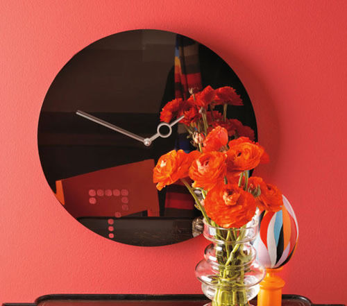 �r(sh��)����ɫ��犄�(chu��ng  )��Ҿ��b���