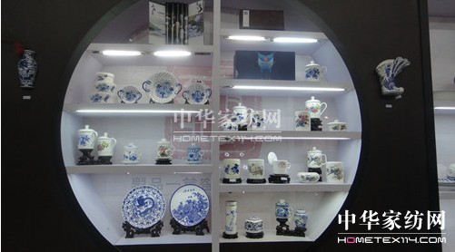 �����໨�y�ֺ����Ҽ�����YƷչ