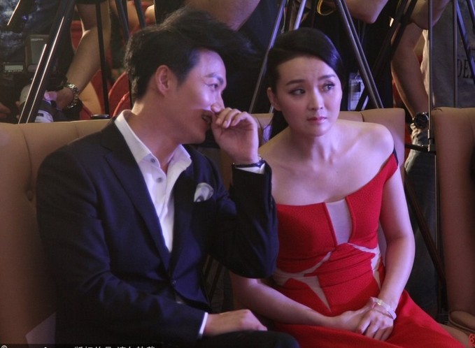 ���G��(zh��)͸ҕ�b��tɫ�����@¶�p�°�