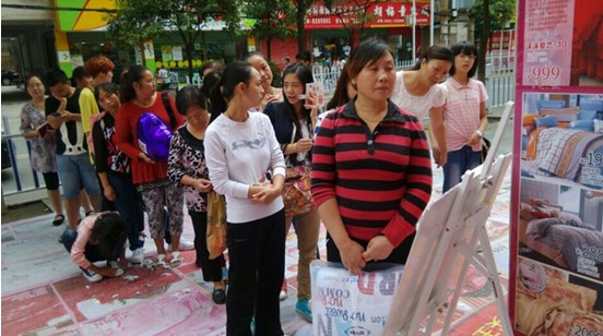 �W�ɼҼ��ϰ׵꣺���S(ch��ng)��(l��i)������r(ji��)����?zhu��n)���ݟo(w��)����