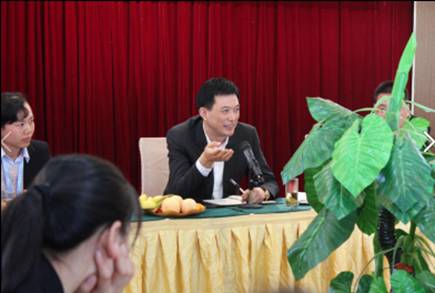 ���ˍu�Ҽ�2015������Ʒ�b�p��(hu�� )�߽�(j��ng)�N(xi��o)����Մ��(hu�� )�A�M(m��n)�Y����