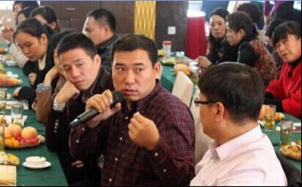 ���ˍu�Ҽ�2015������Ʒ�b�p��(hu�� )�߽�(j��ng)�N(xi��o)����Մ��(hu�� )�A�M(m��n)�Y����