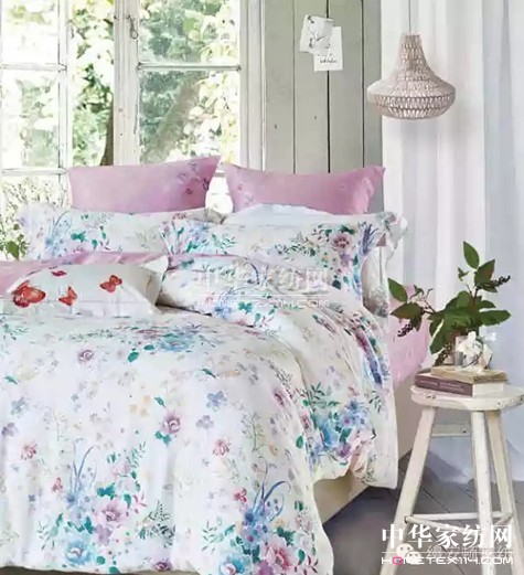 Ů�����@�ӟ��ɵ����z���D��zS+��Ů�����(l��i)��