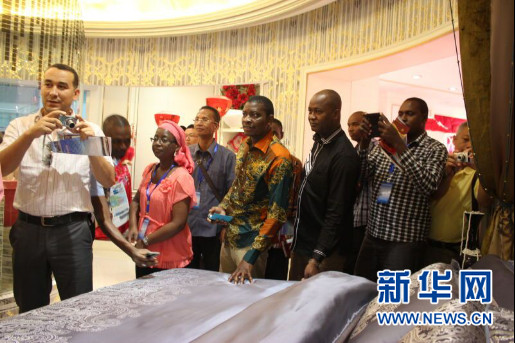 2016�Bʯ����H�Ҽ�ُ���λ��(d��ng)¡�؆�Ļ