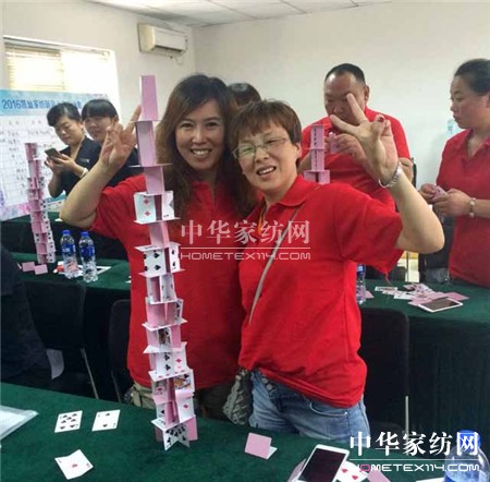 ������ؾ�Ӣ�R������ϵ�＾�l(f��)չ��