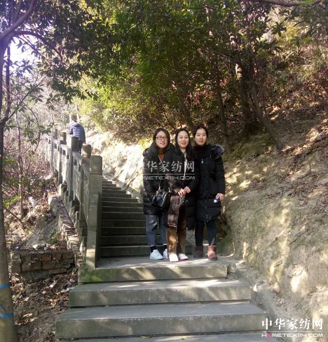 �Pʢ�Ҽ�2017������Ʒȫ��Ѳ����Ӗ��(hu�� )����һվ�ڽ�����ʽ���_(k��i)�Ļ��