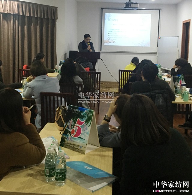 �R�ۅ�Խ֮�����_(k��i)���Ҽ�����(y��u)��ƪ��