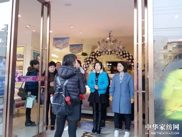 �Pʢ�Ҽ�����Ӣ���������f��Փ�������l(shu��)��Ӣ����