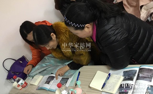 �Pʢ�Ҽ�����Ӣ�Ƽ��S�����(m��ng)��Ⱥ�t����־�ڎp����