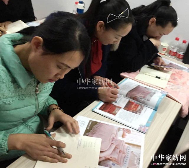 �Pʢ�Ҽ�����Ӣ�Ƽ��S�����(m��ng)��Ⱥ�t����־�ڎp����