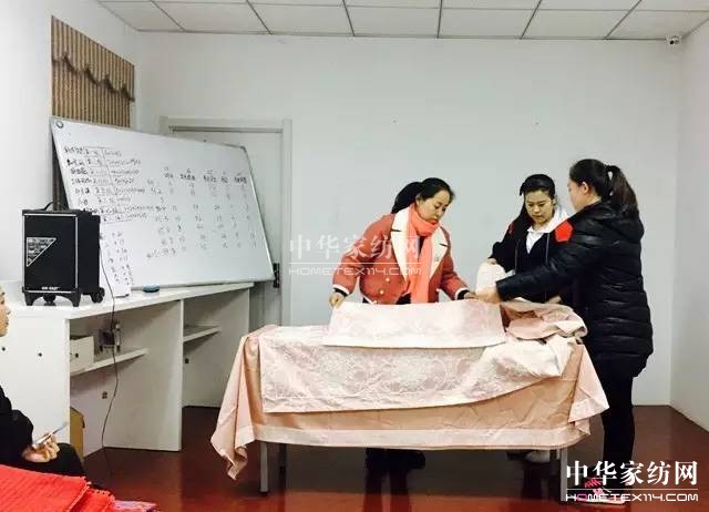 �Pʢ�Ҽ�����Ӣ�Ƽ��S�����(m��ng)��Ⱥ�t����־�ڎp����