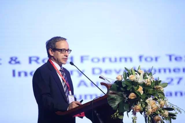 䁾̈́�(chu��ng  )�����Gɫ���ɳ��m�l(f��)չ���½z·��2017��һ��һ·���������b�a(ch��n)�I(y��)�l(f��)չՓ���ڞ���ľ�R���_(k��i)