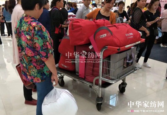 ���R���Ҽ�ُ��Ʒ�A(y��ng)0Ԫ�۰��λ��(d��ng) ���M(j��n)����