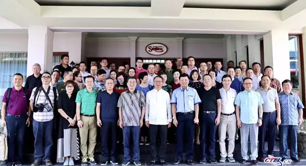 �O�����ʈF����ӡ�ᮔ����I(y��)��չ�����H�������A(y��ng)֮·