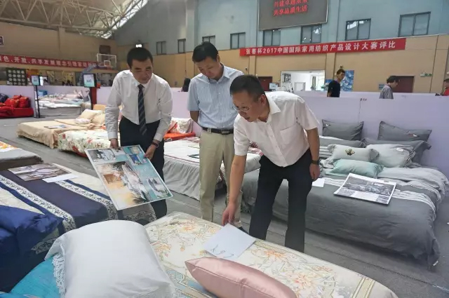 �Ҹ�������ζϯ����ͨ������������300���Ҽ��a(ch��n)Ʒ��Ů�����