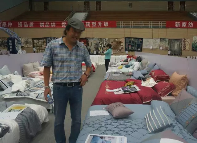 �Ҹ�������ζϯ����ͨ������������300���Ҽ��a(ch��n)Ʒ��Ů�����