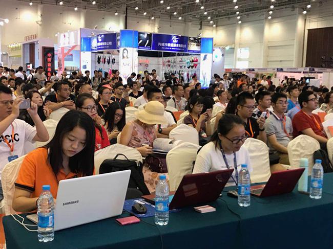 �O�ߺ�l(f��)�����ļҼ����{�����Ј�(ch��ng)���u(m��i)�������P(gu��n)ע����