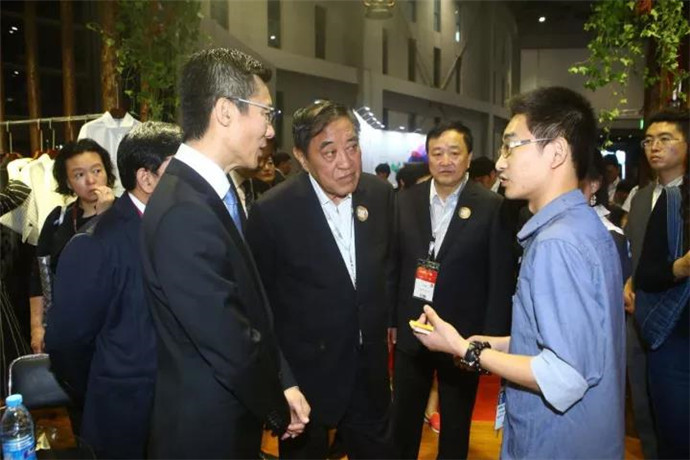 ���@��������L(f��ng)�����м�(li��n)���＾(li��n)չ���_(k��i)Ļ