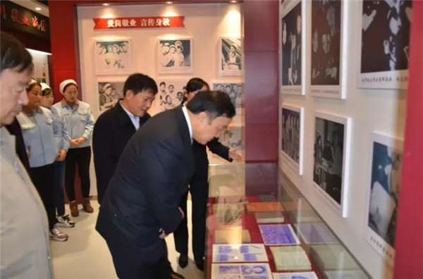 ��P��ģ�������w��(m��ng)�Ҽo���^���м�(li��n)���衰��(��i)�����x�������ء�