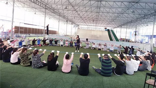 �Pʢ��(h��)��F�����(d��ng)�O���澳���ƵZͬ����