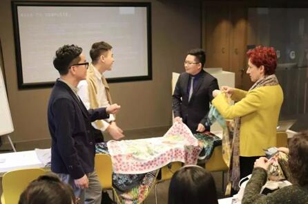 ����Ҽ��y���R�m�W�����_(k��i)�����H�r(sh��)��У��������