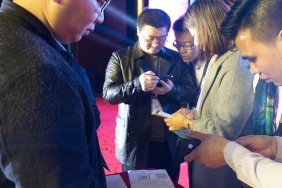 ���B͸īˮ����Q���aӡ����¶�������������������ʹ�c(di��n)