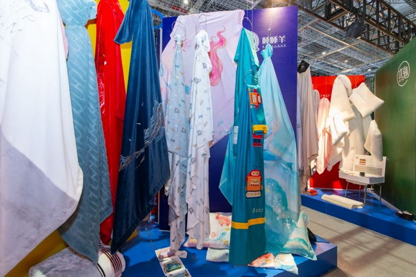 �M�F���ഺ���Ҽ�չ����Ҽ�ӡ�(li��n)�˄�(chu��ng  )�¼Ҽ��a(ch��n)�I(y��)�����B(t��i)