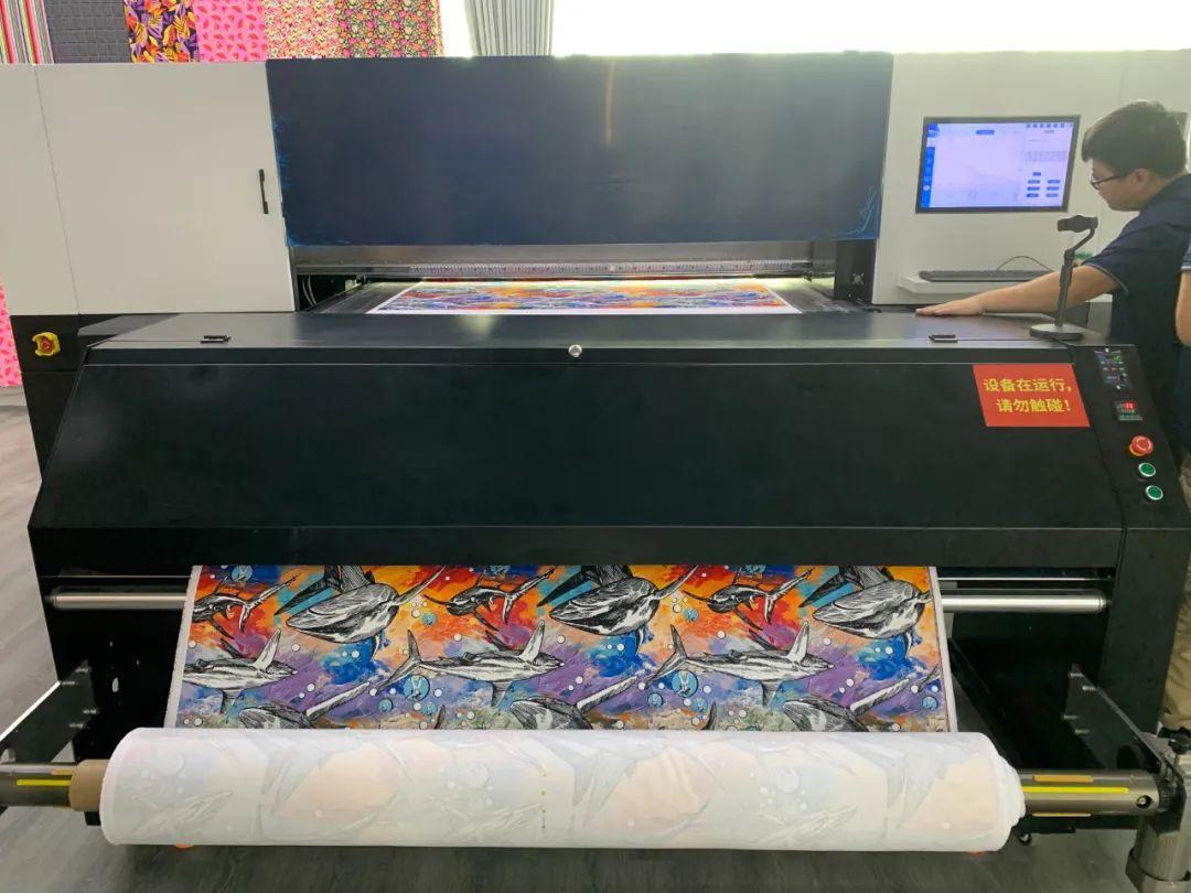 ��ʼ���Ʒ���aӡˇչʾ���ĳɹ���Ļ���F��(ch��ng)�l(f��)������ذ���Ʒ